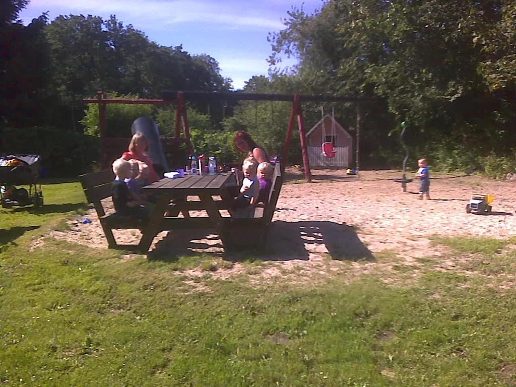 Hjemstavnsgårdens Camping&Cottages Glamsbjerg Eksteriør billede