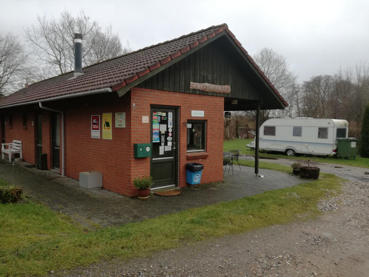 Hjemstavnsgårdens Camping&Cottages Glamsbjerg Eksteriør billede